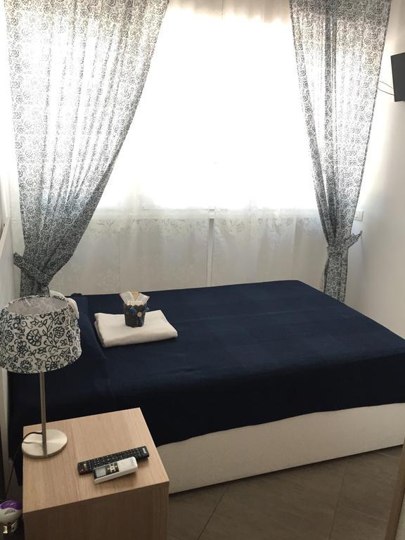 Aquarius Rome Bed & Breakfast Bagian luar foto